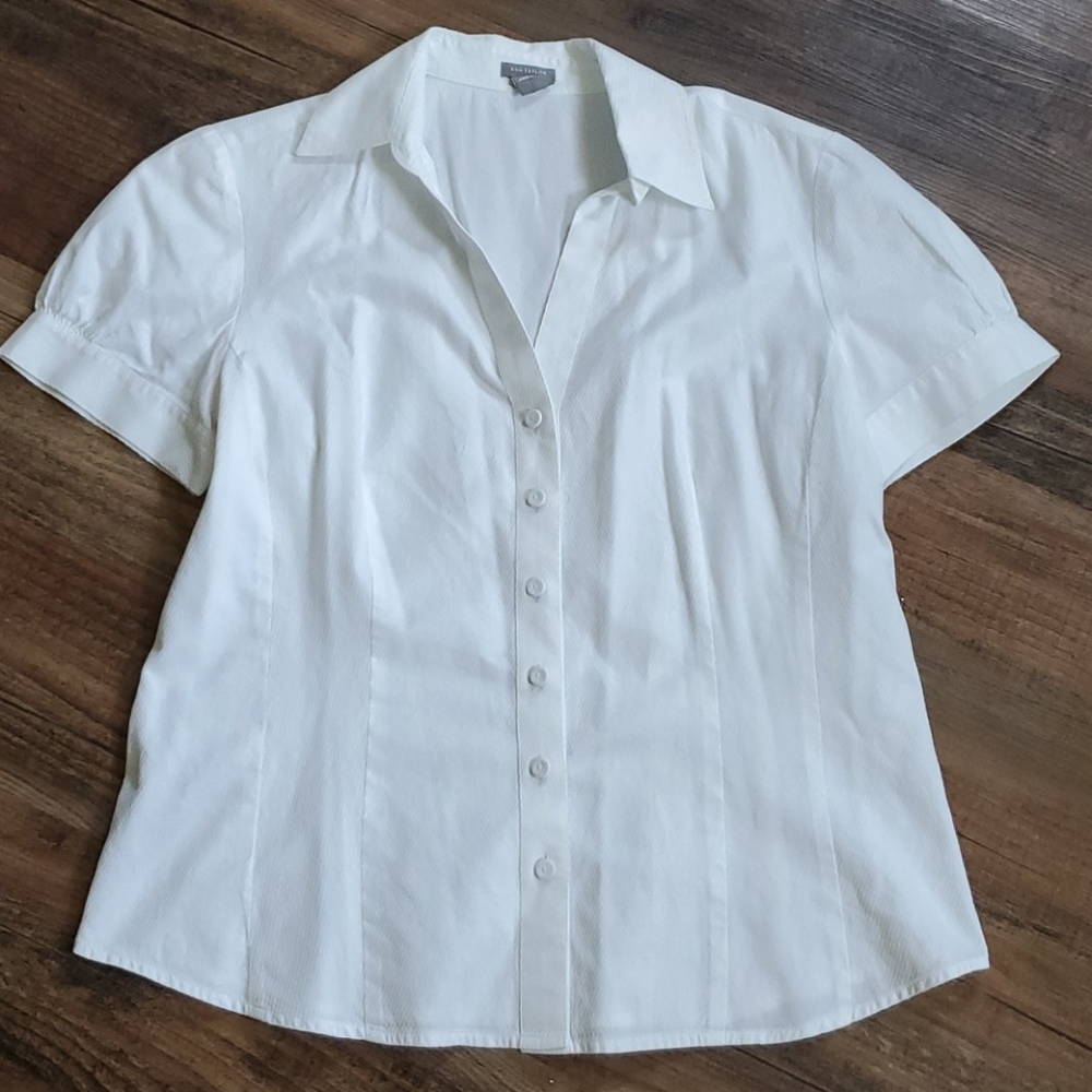 Ann Taylor white ss button down size 14